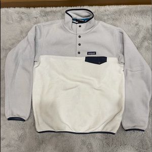 Women’s Patagonia sweatshirt